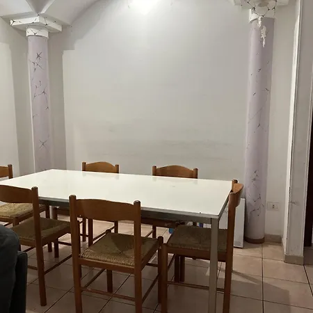 Via Modena Szálloda